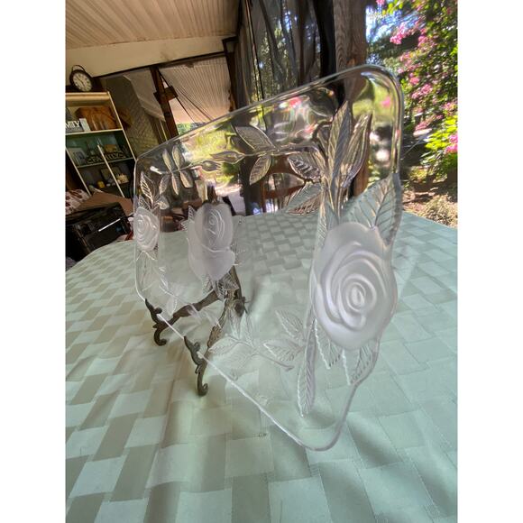 Cristal d'Arques Clear & Frosted Glass Tray with Roses 14 in X 8.25 in France - Picture 11 of 14